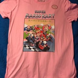 Super Mario kart shirt NEW size Large